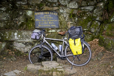 Radtour entlang der Saale von der Quelle bis nach Naumburg