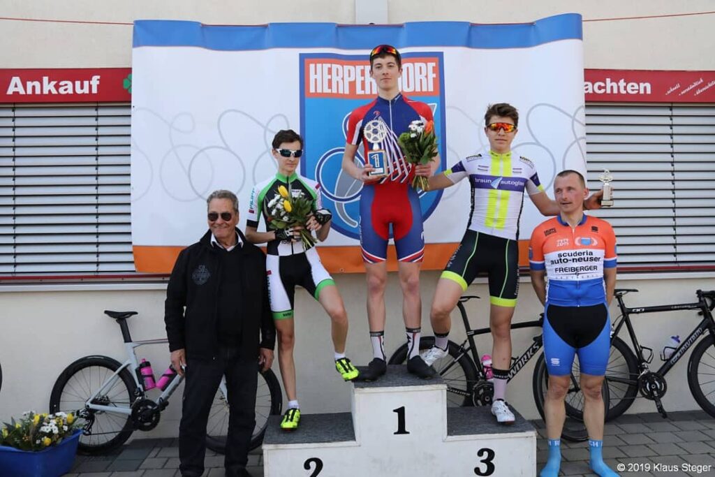 IMG 20190331 220549 028