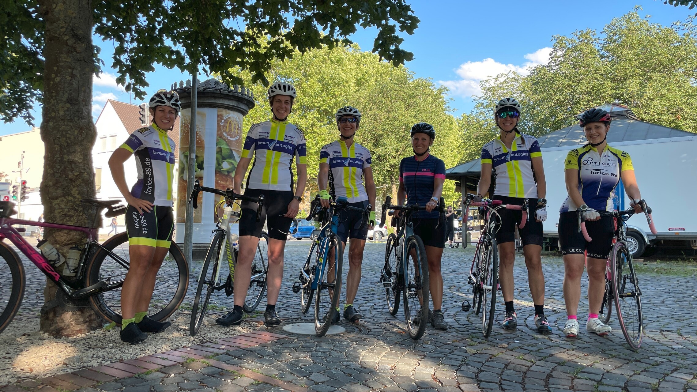 Frauenpower by Forice89